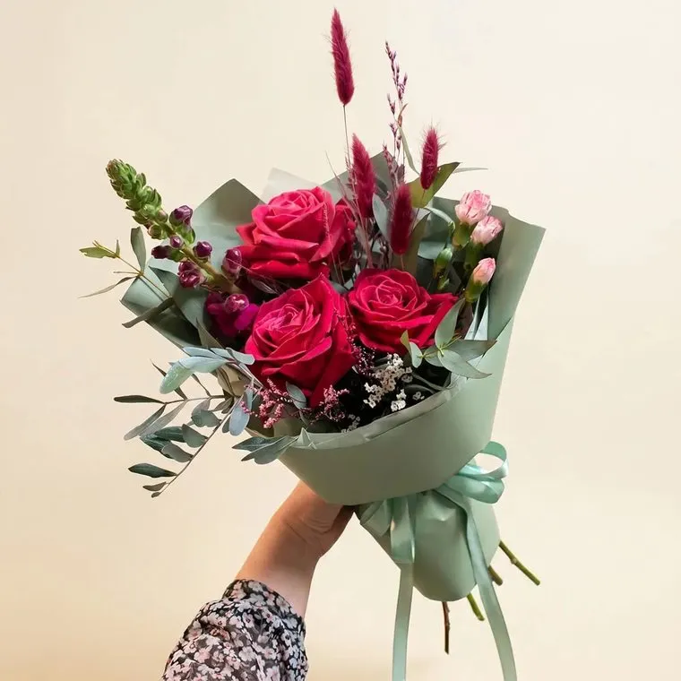 Ramo de tres rosas